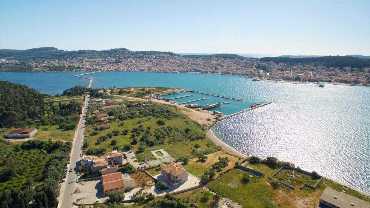 Gliving365 Capital Apartment Argostoli  Luaran gambar
