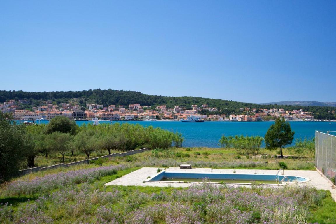 Gliving365 Capital Apartment Argostoli  Luaran gambar