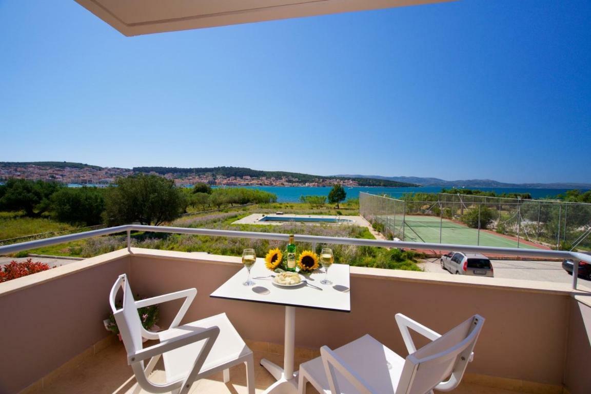 Gliving365 Capital Apartment Argostoli  Luaran gambar