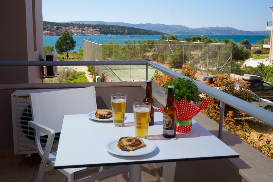 Gliving365 Capital Apartment Argostoli  Luaran gambar